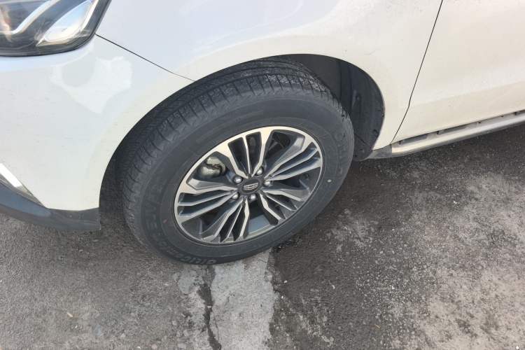 Used Geely Auto Vision X6 2016 1.3T CVT Luxury Model Exterior 4