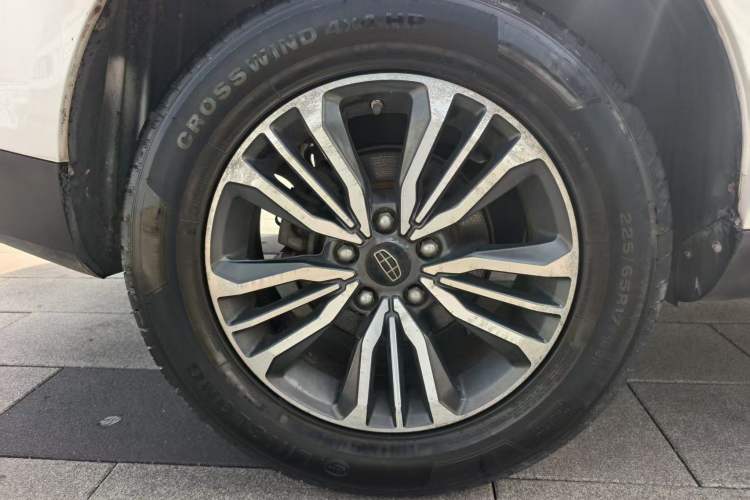 Used Geely Auto Vision X6 2016 1.8L Manual Luxury Model Exterior 4