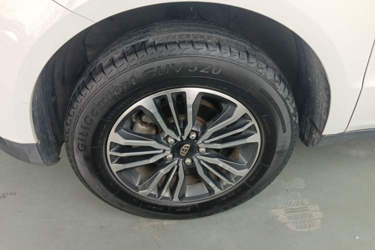 Used Geely Auto Vision X6 2016 1.8L Manual Luxury Model Exterior 4