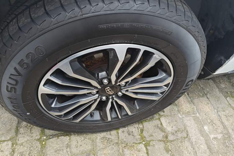 Used Geely Auto Vision X6 2016 1.8L Manual Luxury Model Exterior 4