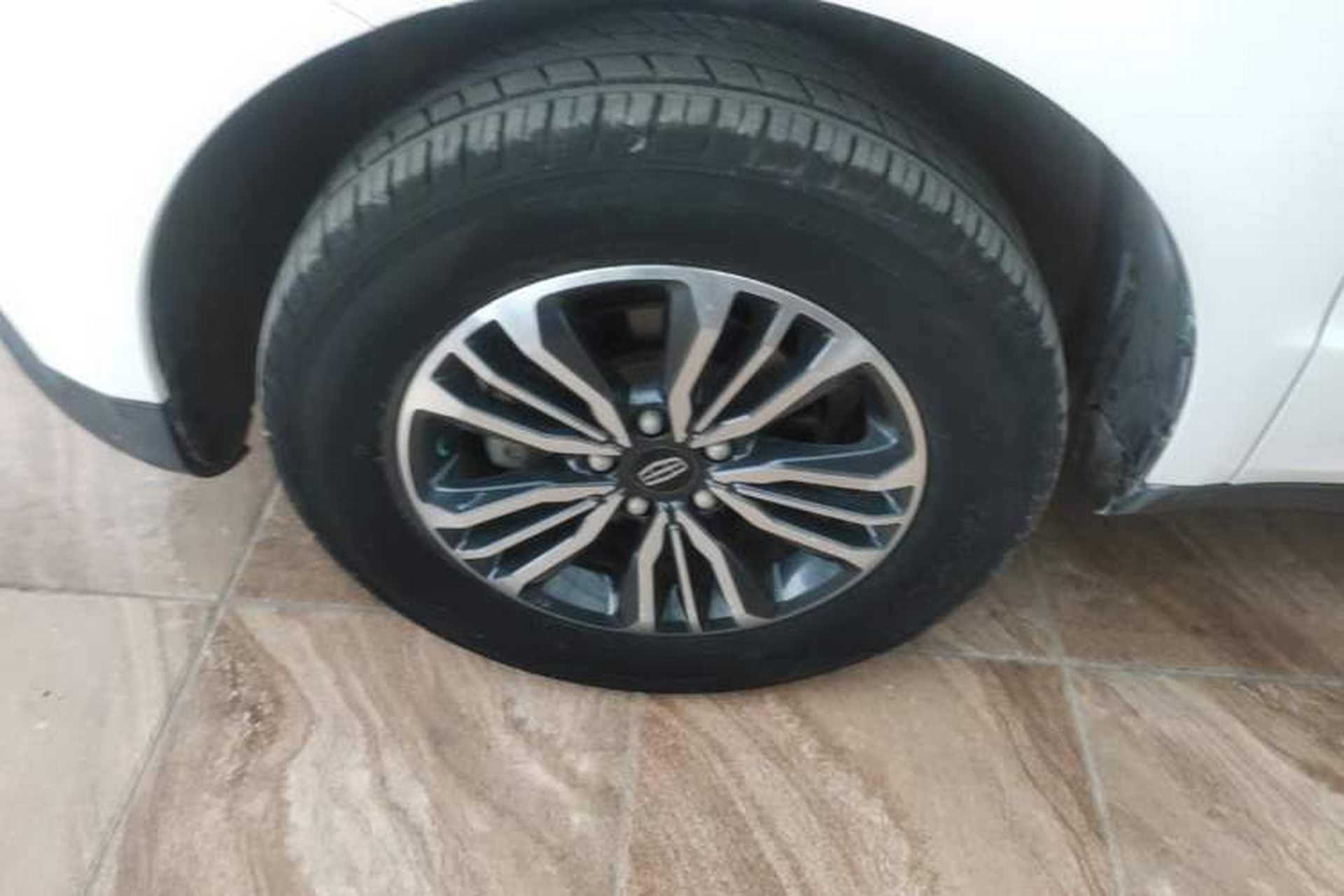 Used Geely Auto Vision X6 2016 1.3T CVT Luxury Model Exterior 4