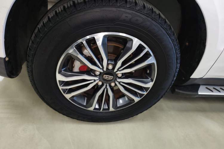 Used Geely Auto Vision X6 2016 1.8L Manual Luxury Model Exterior 4