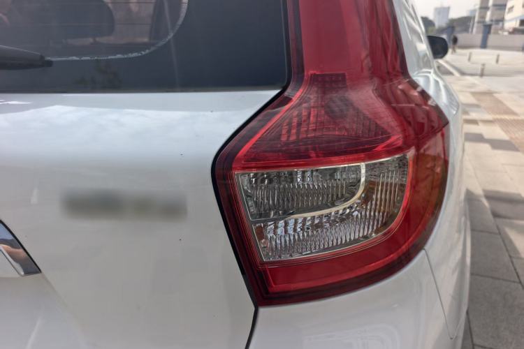 Used Geely Auto Vision X6 2016 1.8L Manual Luxury Model Exterior 6