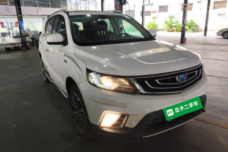 Used Geely Auto Vision X6 2016 1.3T CVT Flagship Model Front Right 45 Deg