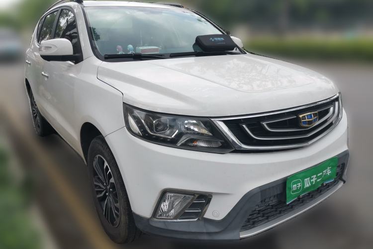 Used Geely Auto Vision X6 2016 1.3T CVT Flagship Model Front Right 45 Deg