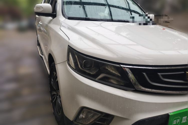 Used Geely Auto Vision X6 2016 1.3T CVT Flagship Model Front Right 45 Deg