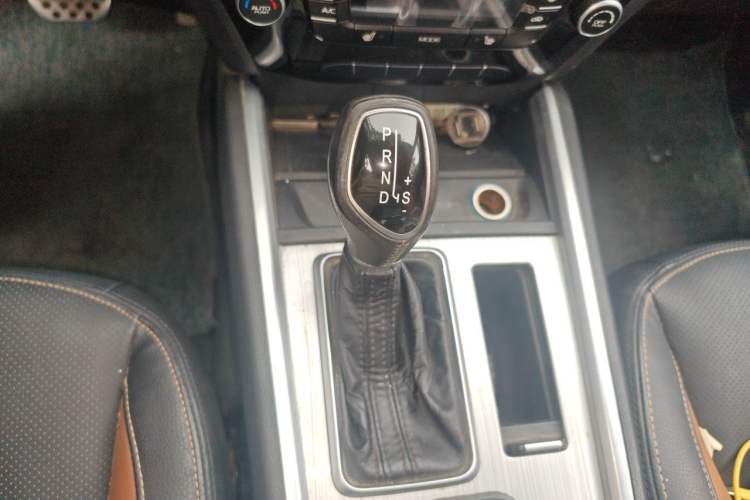 Used Geely Auto Vision X6 2016 1.3T CVT Flagship Model Gear Lever