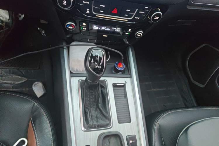 Used Geely Auto Vision X6 2016 1.3T CVT Luxury Model Gear Lever