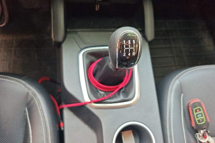 Used Geely Auto Vision X6 2016 1.8L Manual Luxury Model Gear Lever