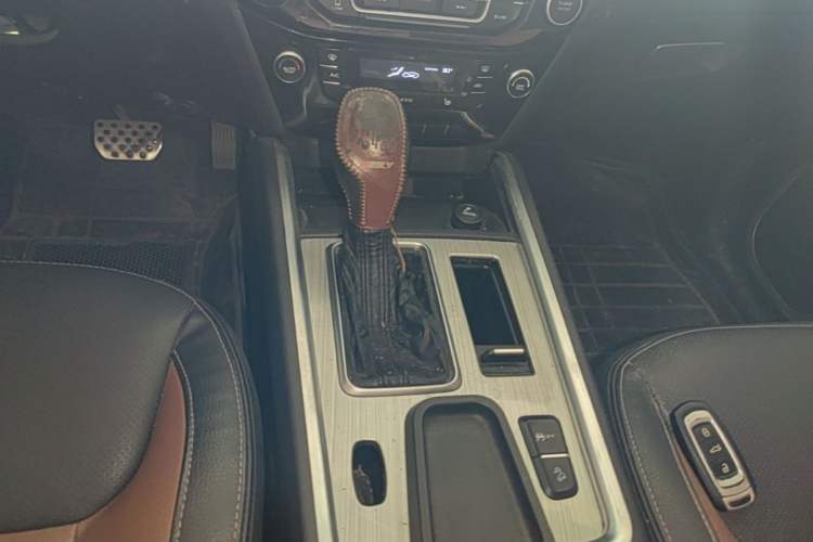 Used Geely Auto Vision X6 2016 1.3T CVT Flagship Model Gear Lever