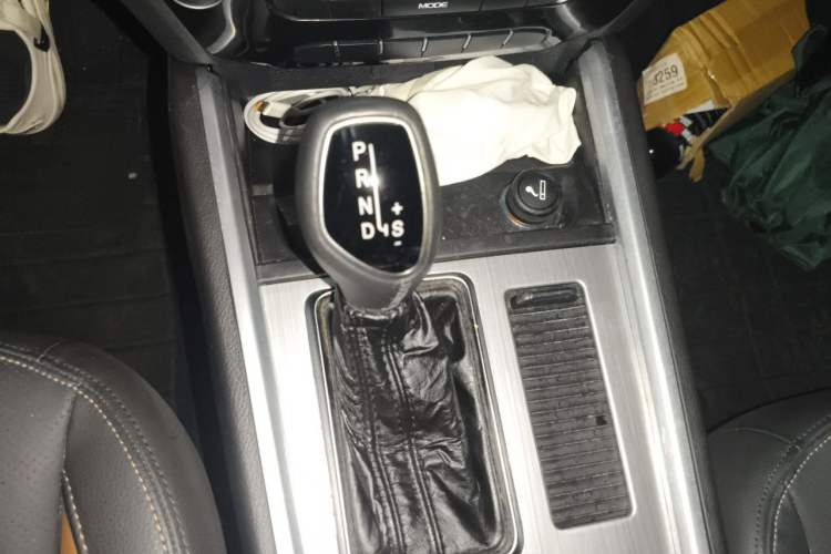 Used Geely Auto Vision X6 2016 1.3T CVT Luxury Model Gear Lever