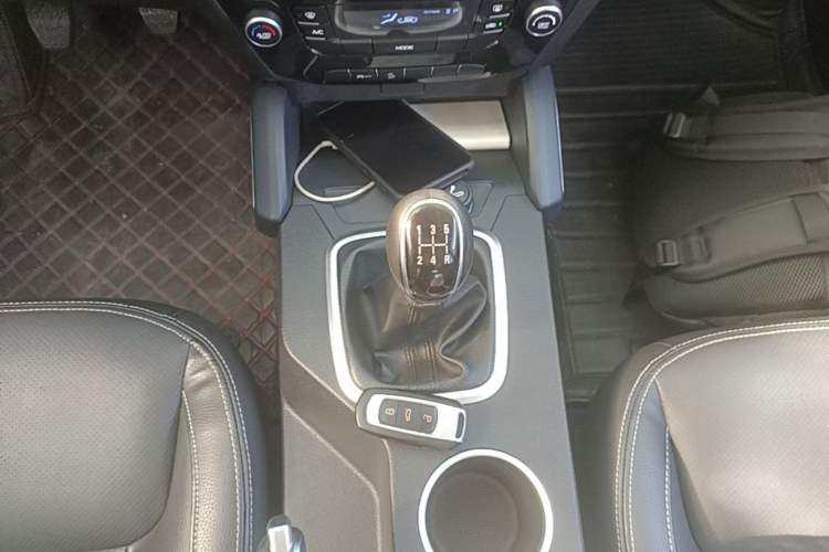 Used Geely Auto Vision X6 2016 1.8L Manual Luxury Model Gear Lever