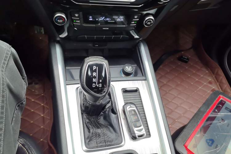 Used Geely Auto Vision X6 2016 1.3T CVT Luxury Model Gear Lever