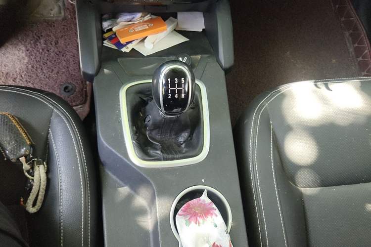 Used Geely Auto Vision X6 2016 1.8L Manual Luxury Model Gear Lever