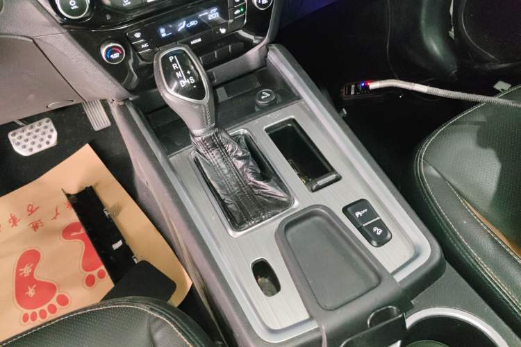 Used Geely Auto Vision X6 2016 1.3T CVT Flagship Model Gear Lever