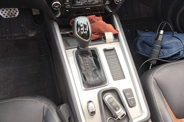 Used Geely Auto Vision X6 2016 1.3T CVT Luxury Model Gear Lever