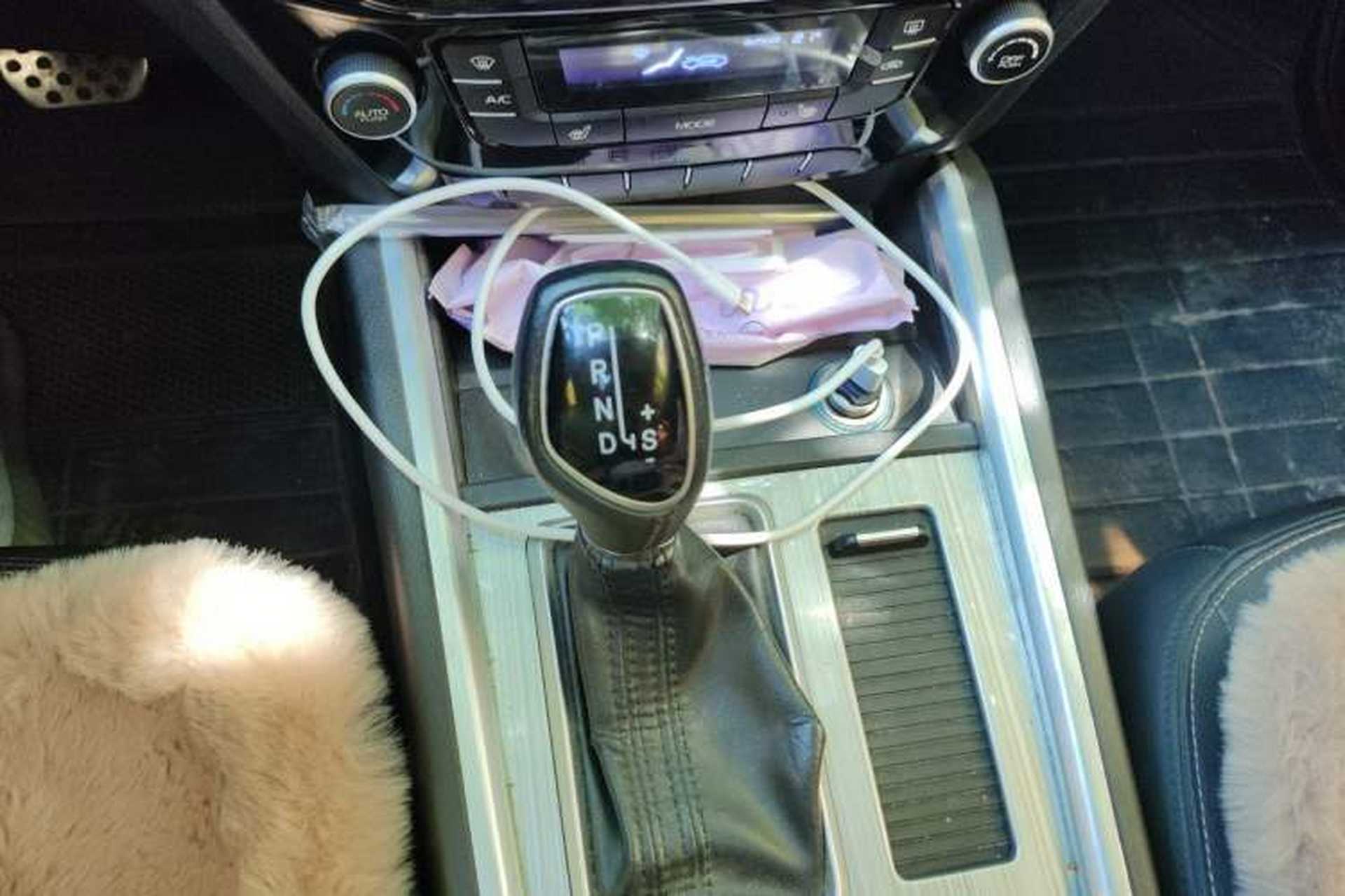Used Geely Auto Vision X6 2016 1.3T CVT Flagship Model Gear Lever
