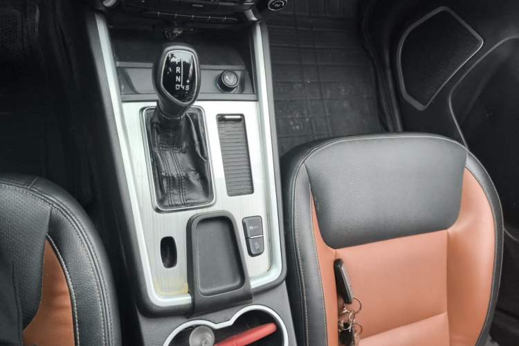 Used Geely Auto Vision X6 2016 1.3T CVT Luxury Model Gear Lever