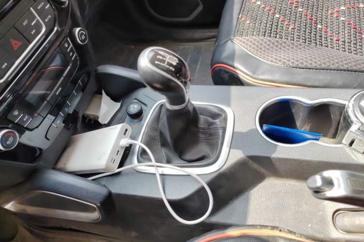 Used Geely Auto Vision X6 2016 1.8L Manual Luxury Model Gear Lever