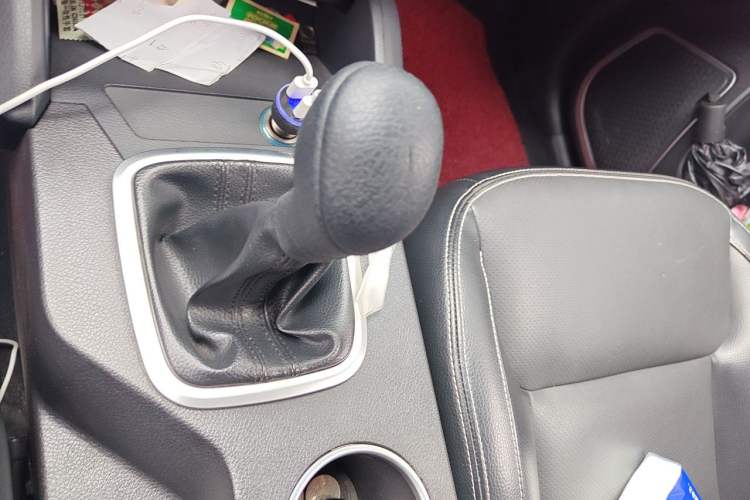 Used Geely Auto Vision X6 2016 1.8L Manual Luxury Model Gear Lever