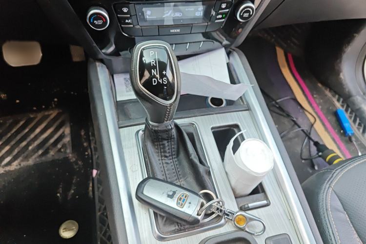 Used Geely Auto Vision X6 2016 1.3T CVT Luxury Model Gear Lever