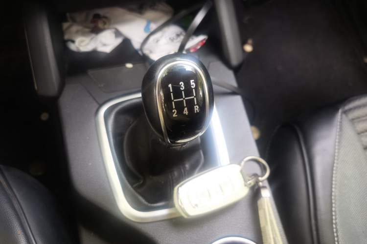 Used Geely Auto Vision X6 2016 1.8L Manual Luxury Model Gear Lever