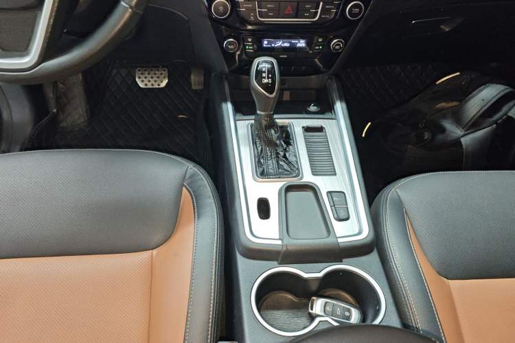Used Geely Auto Vision X6 2016 1.3T CVT Luxury Model Gear Lever