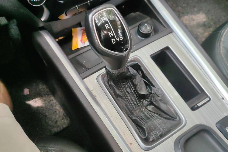 Used Geely Auto Vision X6 2016 1.3T CVT Luxury Model Gear Lever