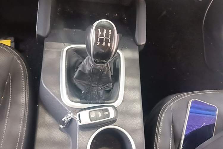 Used Geely Auto Vision X6 2016 1.8L Manual Luxury Model Gear Lever