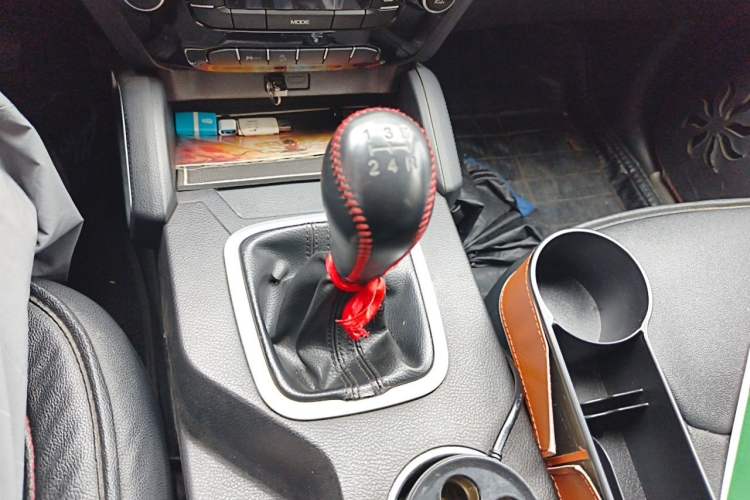 Used Geely Auto Vision X6 2016 1.8L Manual Luxury Model Gear Lever