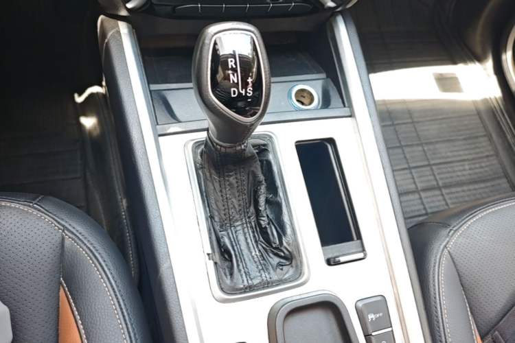 Used Geely Auto Vision X6 2016 1.3T CVT Luxury Model Gear Lever