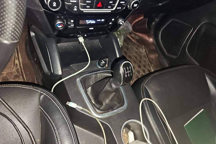 Used Geely Auto Vision X6 2016 1.8L Manual Luxury Model Gear Lever