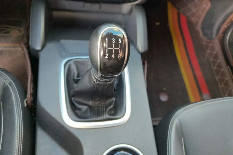 Used Geely Auto Vision X6 2016 1.8L Manual Luxury Model Gear Lever