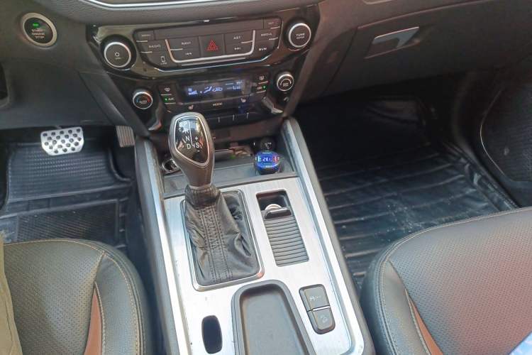 Used Geely Auto Vision X6 2016 1.3T CVT Flagship Model Gear Lever