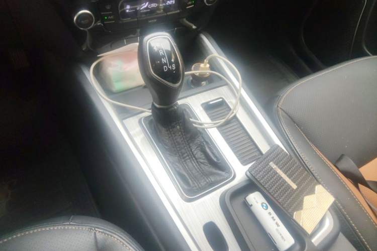 Used Geely Auto Vision X6 2016 1.3T CVT Luxury Model Gear Lever