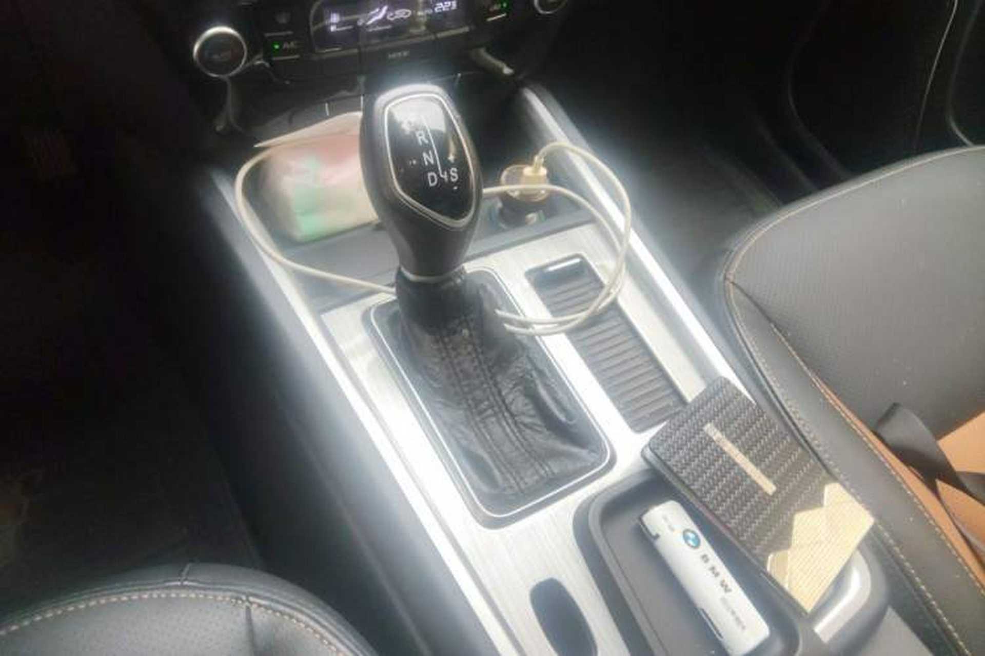 Used Geely Auto Vision X6 2016 1.3T CVT Luxury Model Gear Lever