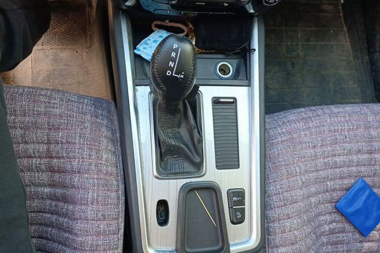 Used Geely Auto Vision X6 2016 1.3T CVT Flagship Model Gear Lever