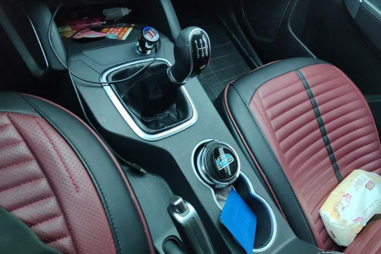 Used Geely Auto Vision X6 2016 1.8L Manual Luxury Model Gear Lever