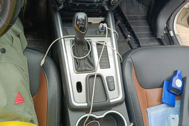 Used Geely Auto Vision X6 2016 1.3T CVT Flagship Model Gear Lever