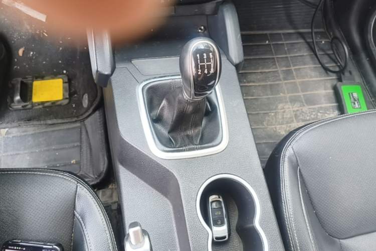 Used Geely Auto Vision X6 2016 1.8L Manual Luxury Model Gear Lever