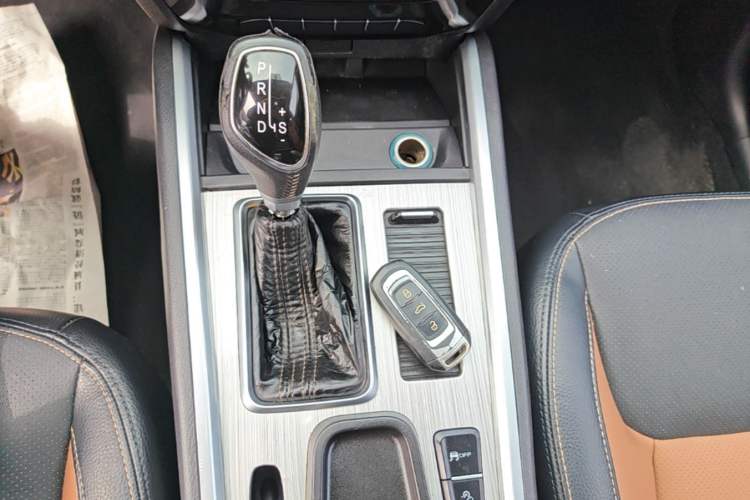 Used Geely Auto Vision X6 2016 1.3T CVT Flagship Model Gear Lever