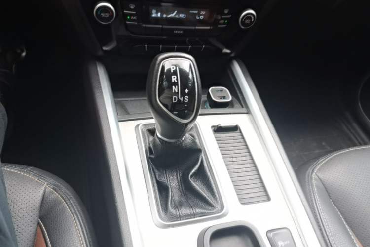 Used Geely Auto Vision X6 2016 1.3T CVT Luxury Model Gear Lever