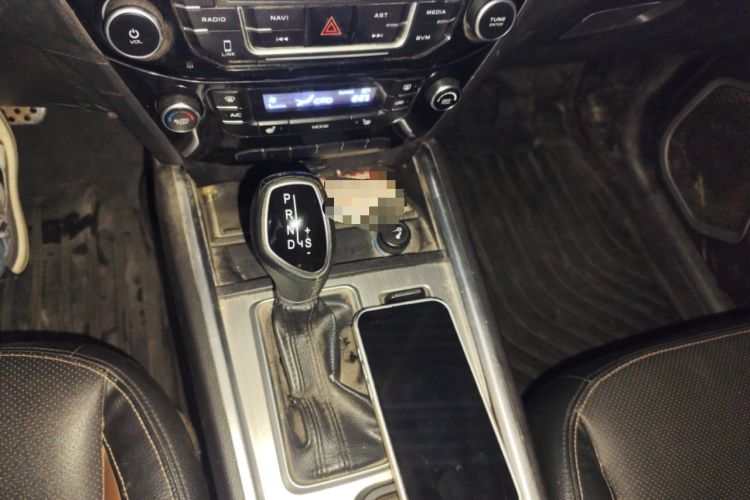 Used Geely Auto Vision X6 2016 1.3T CVT Flagship Model
