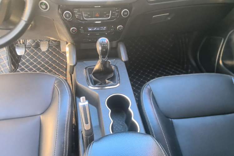 Used Geely Auto Vision X6 2016 1.8L Manual Luxury Model Gear Lever