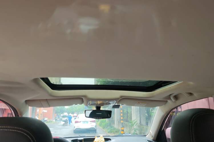 Used Geely Auto Vision X6 2016 1.8L Manual Luxury Model Headliner