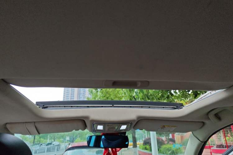 Used Geely Auto Vision X6 2016 1.3T CVT Luxury Model Headliner