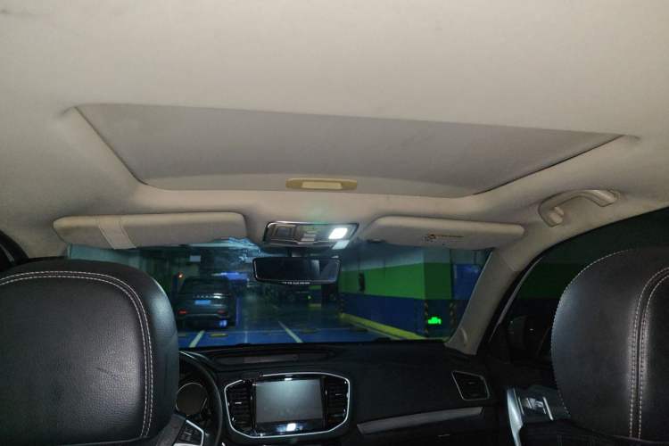 Used Geely Auto Vision X6 2016 1.8L Manual Luxury Model Headliner