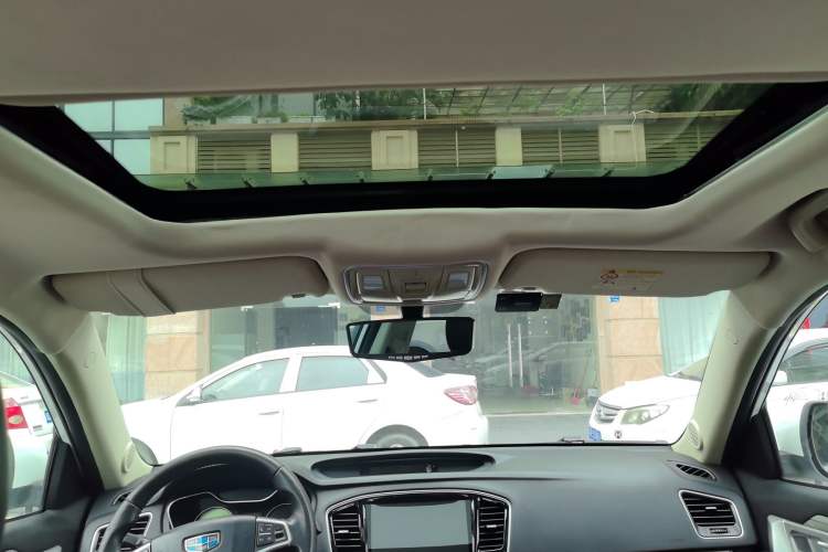 Used Geely Auto Vision X6 2016 1.3T CVT Luxury Model Headliner