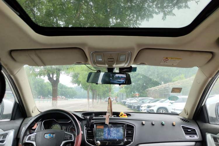 Used Geely Auto Vision X6 2016 1.3T CVT Luxury Model Headliner