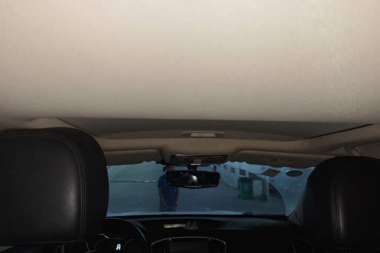Used Geely Auto Vision X6 2016 1.3T CVT Flagship Model Headliner